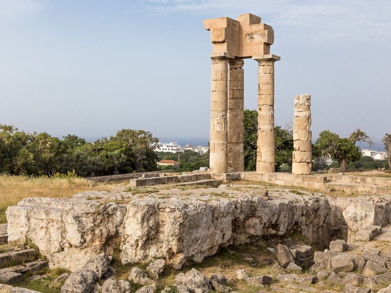 The Cultural Legacy of the Acropolis of Rhodes: A Reflection of Public and Religious Life 7 Cultural Legacy of the Acropolis of Rhodes